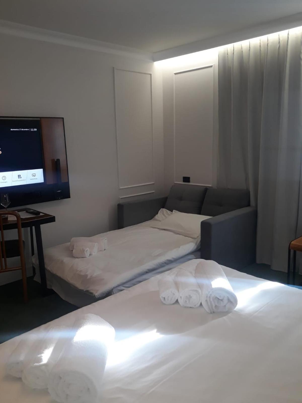 Hotel Celis Barcis Exterior photo